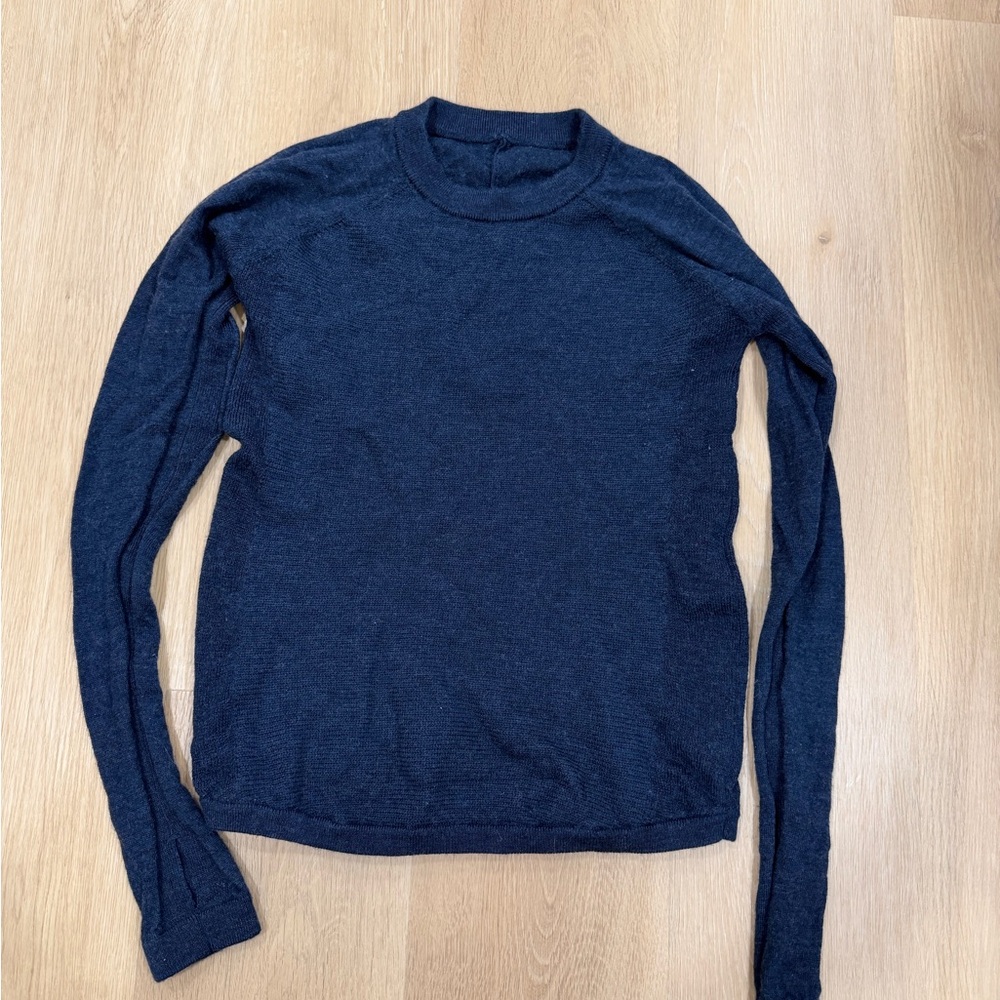 Lululemon woman’s Crewneck merino wool Knit Sweater in Navy